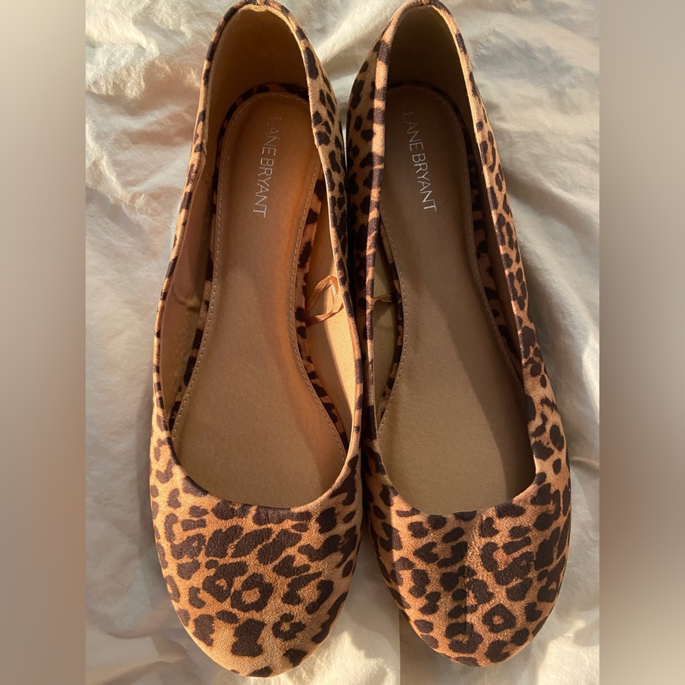 NWOT Cheetah Print Flats 12W